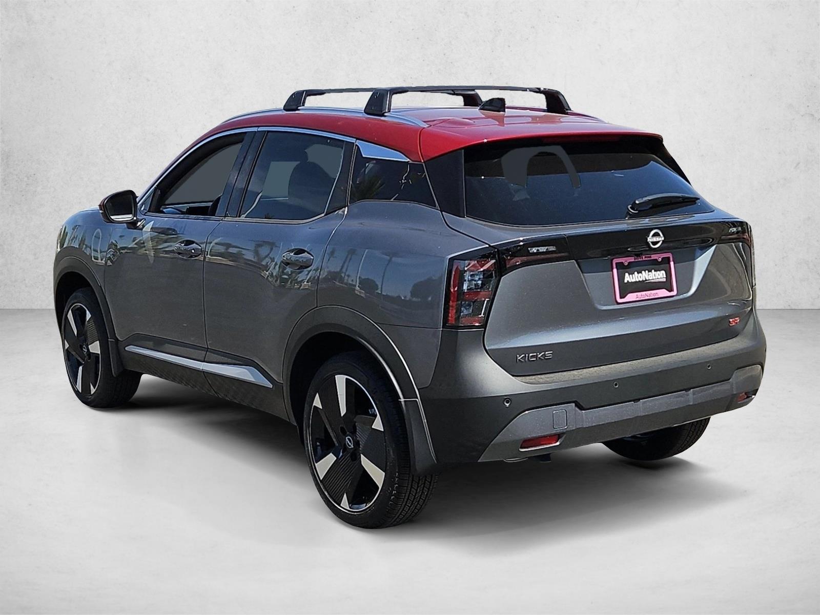 2026 Nissan KICKS SR - Photo 9