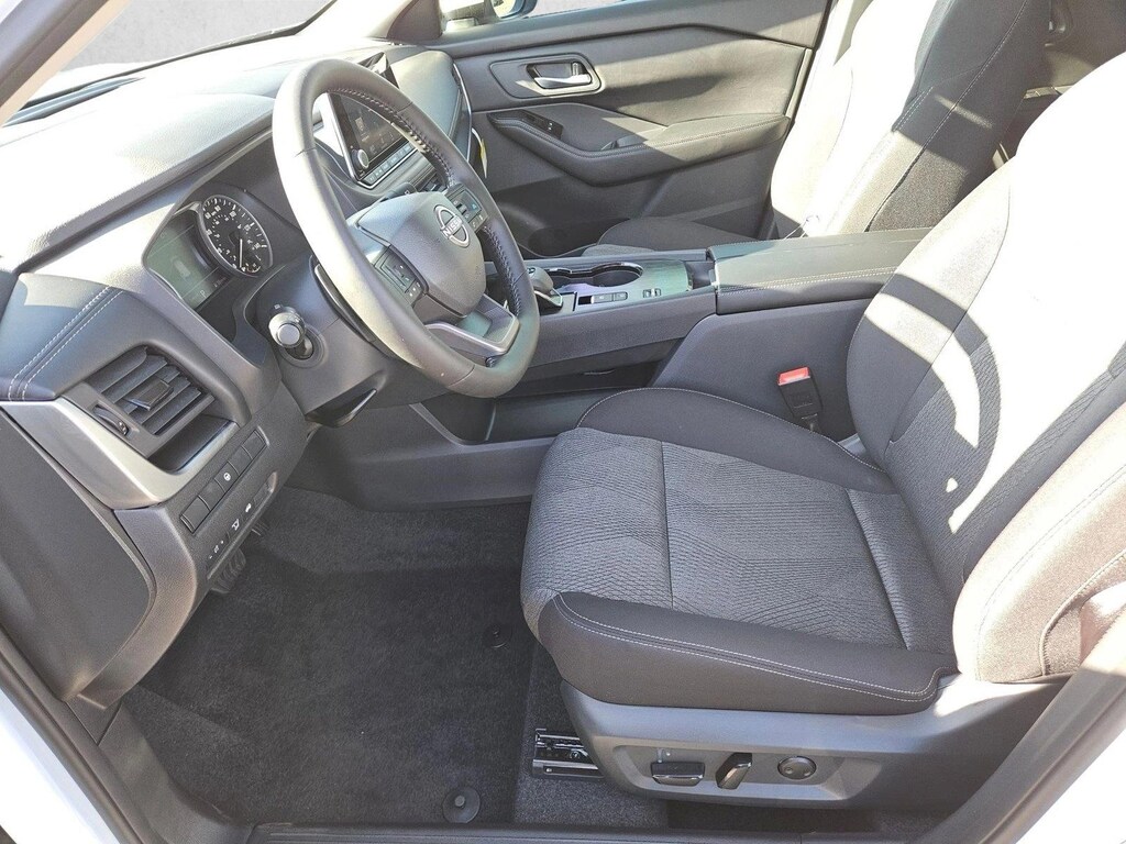 New 2026 Nissan Rogue SV SUV