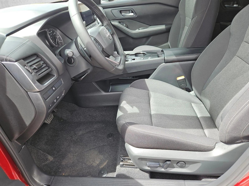 New 2026 Nissan Rogue SV SUV