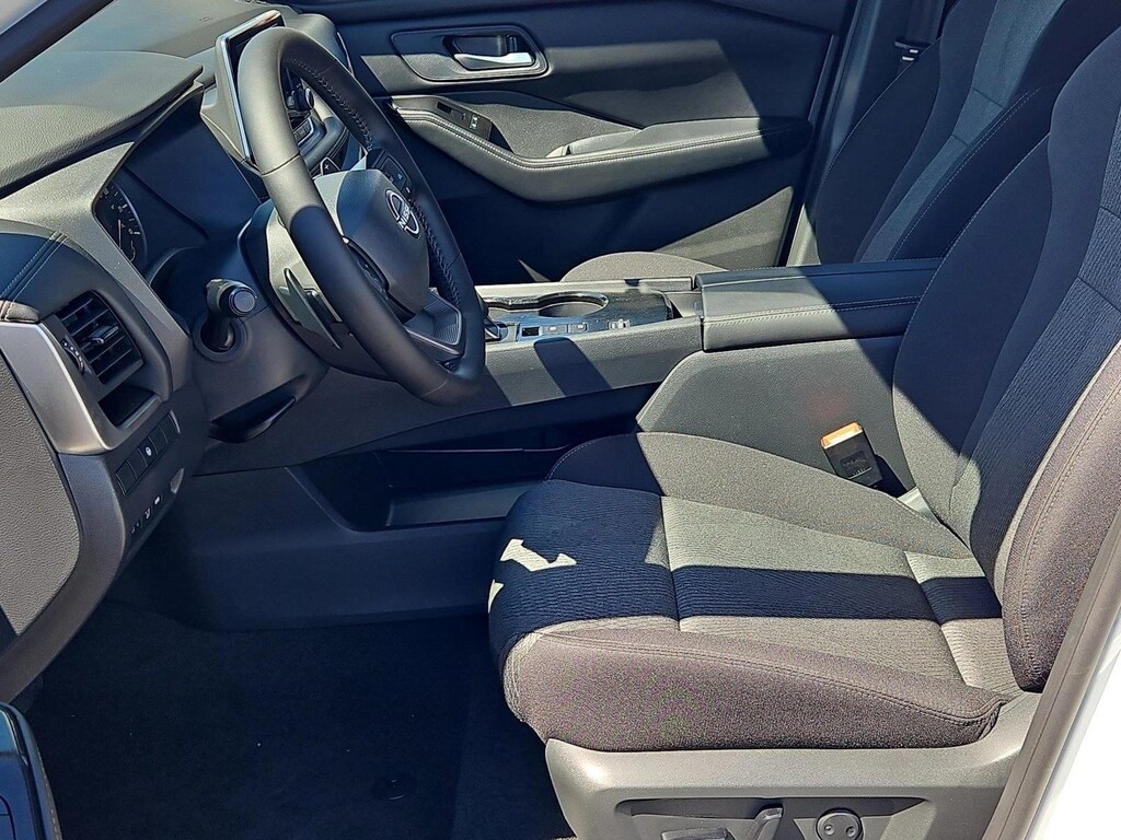 New 2026 Nissan Rogue SV SUV