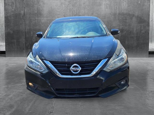 Used 2018 Nissan Altima SL with VIN 1N4AL3AP1JC206104 for sale in Chandler, AZ