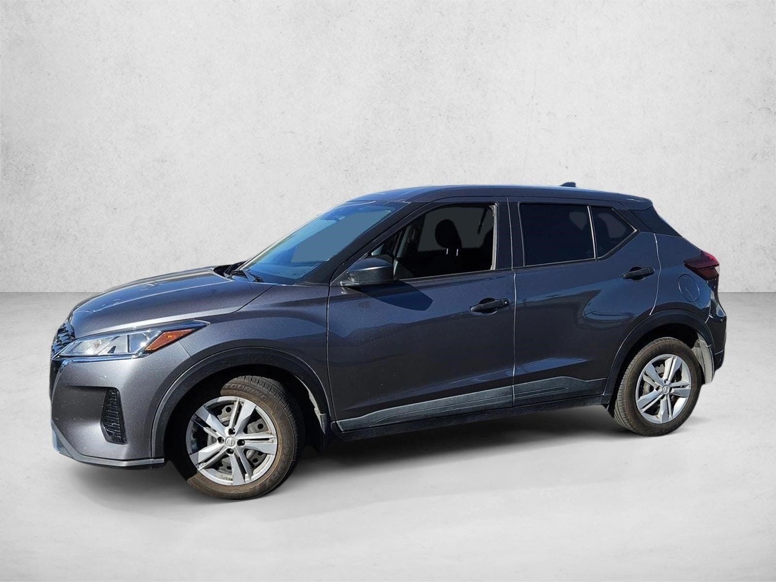 2022 Nissan Kicks S's photo