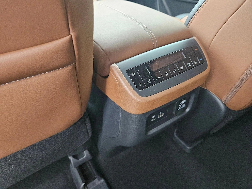 New 2025 Nissan Pathfinder Platinum SUV