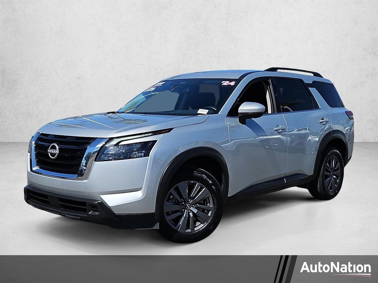 2024 Nissan Pathfinder SV 2WD's photo