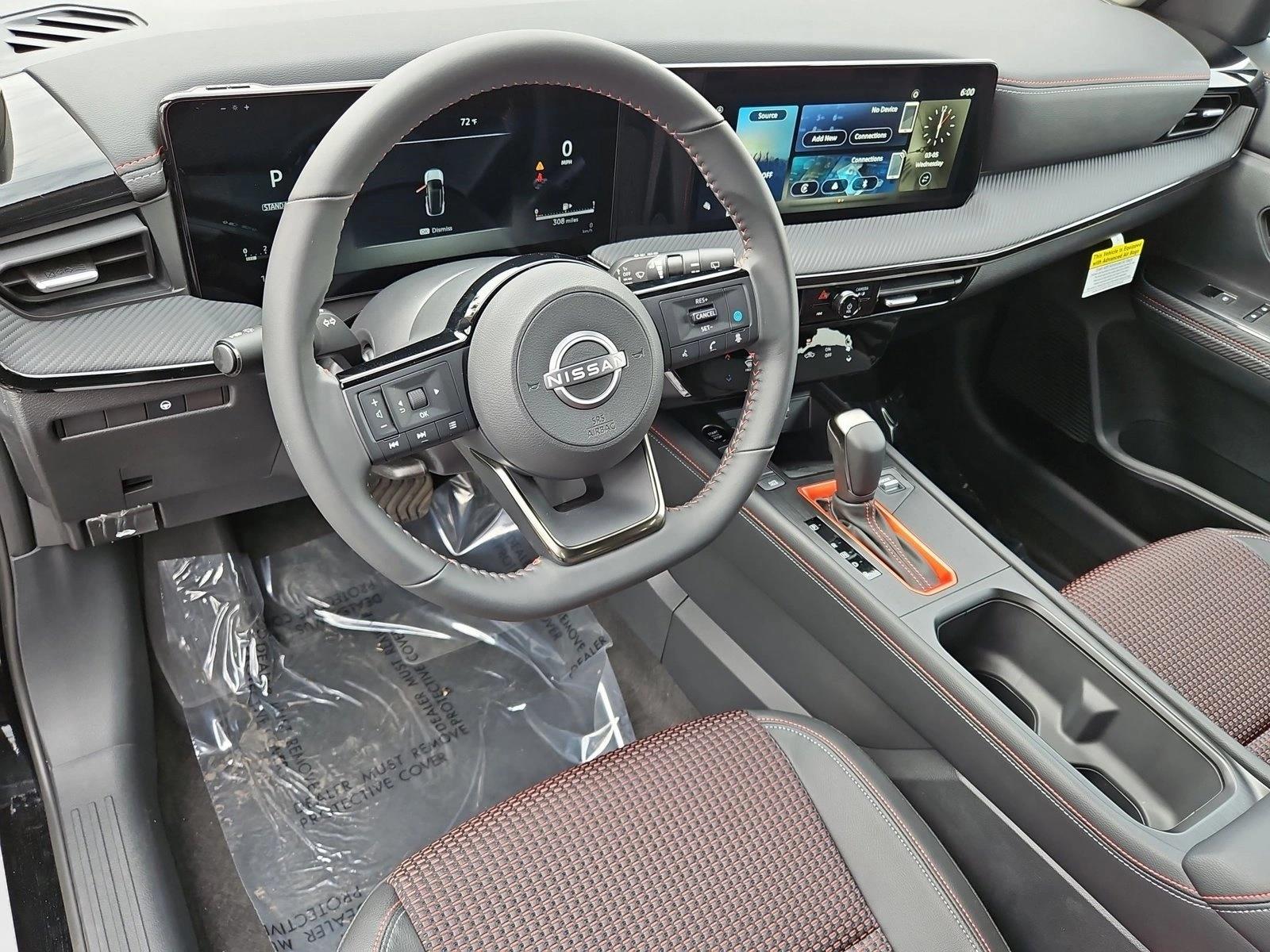 2025 Nissan Kicks SR photo 3