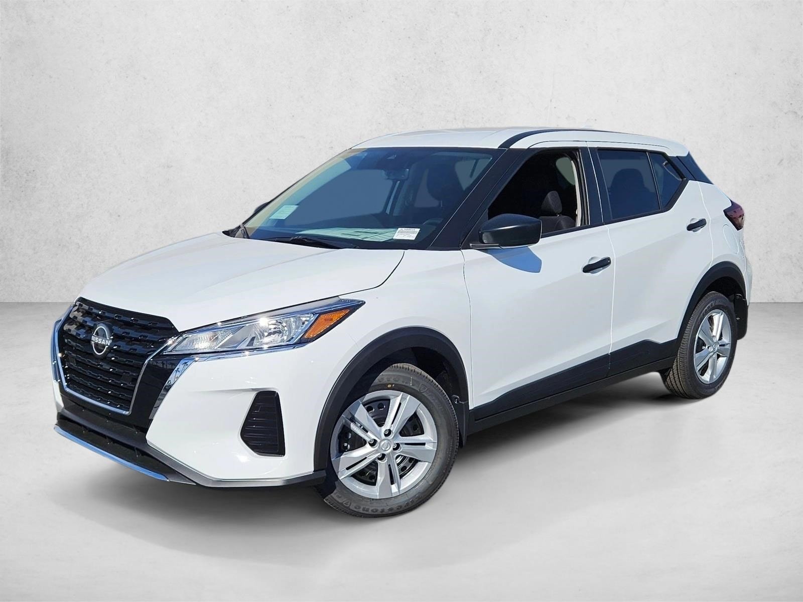 2025 Nissan KICKS PLAY Base's photo