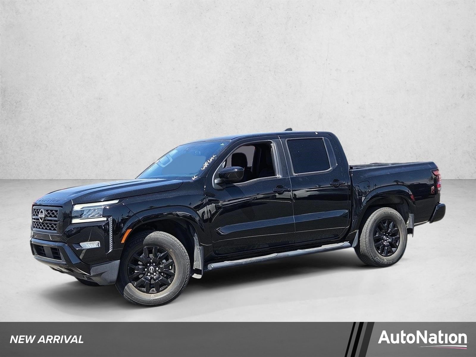 2023 Nissan Frontier SV Crew Cab 4X2 SWB's photo