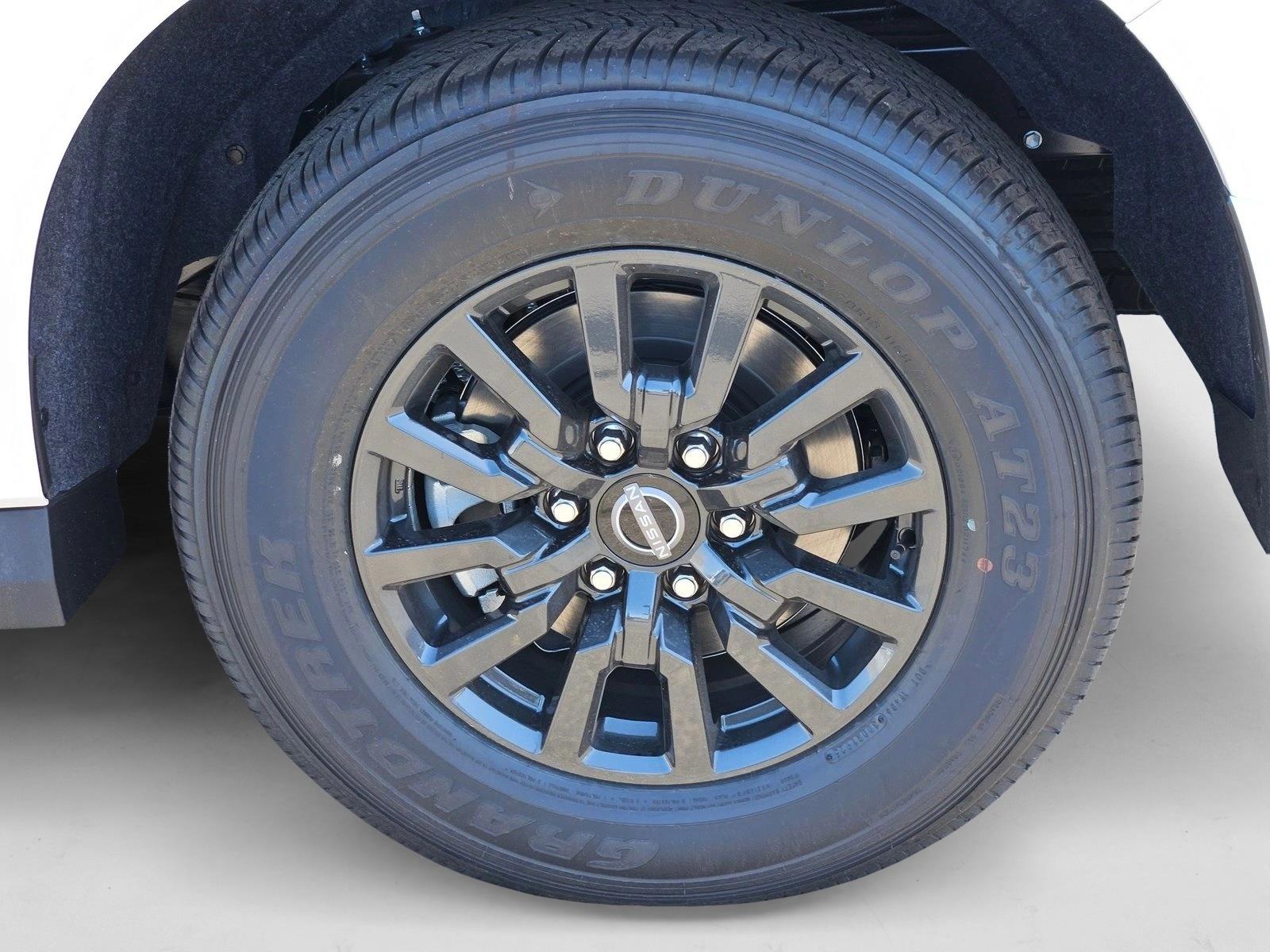 2025 Nissan Armada SV - Photo 9