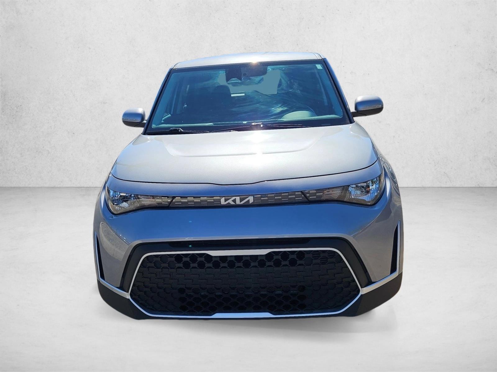 2023 Kia Soul LX S photo 2