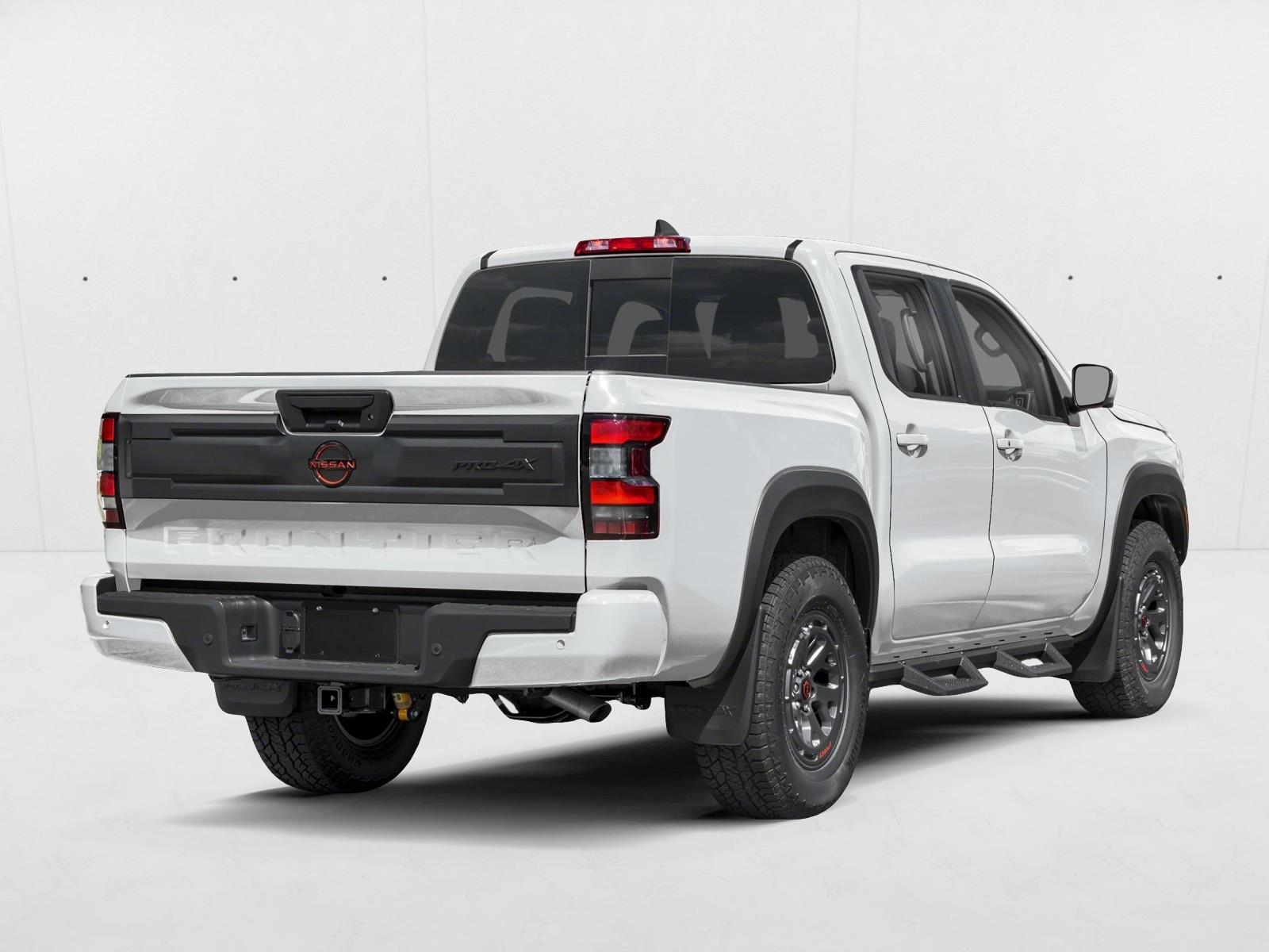 2026 Nissan Frontier PRO-X photo 2