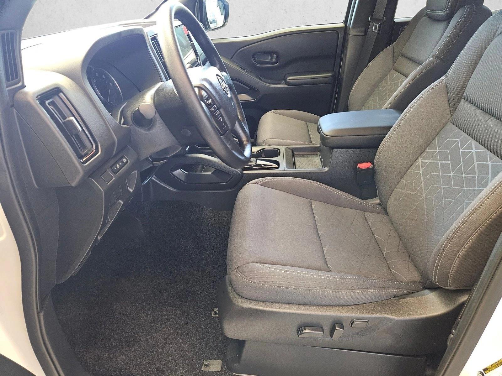 2026 Nissan Frontier SV - Photo 11