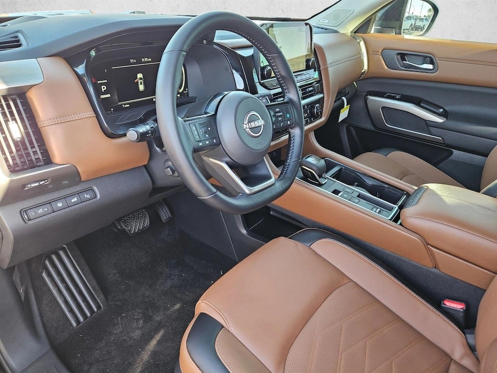 New 2025 Nissan Pathfinder Platinum SUV