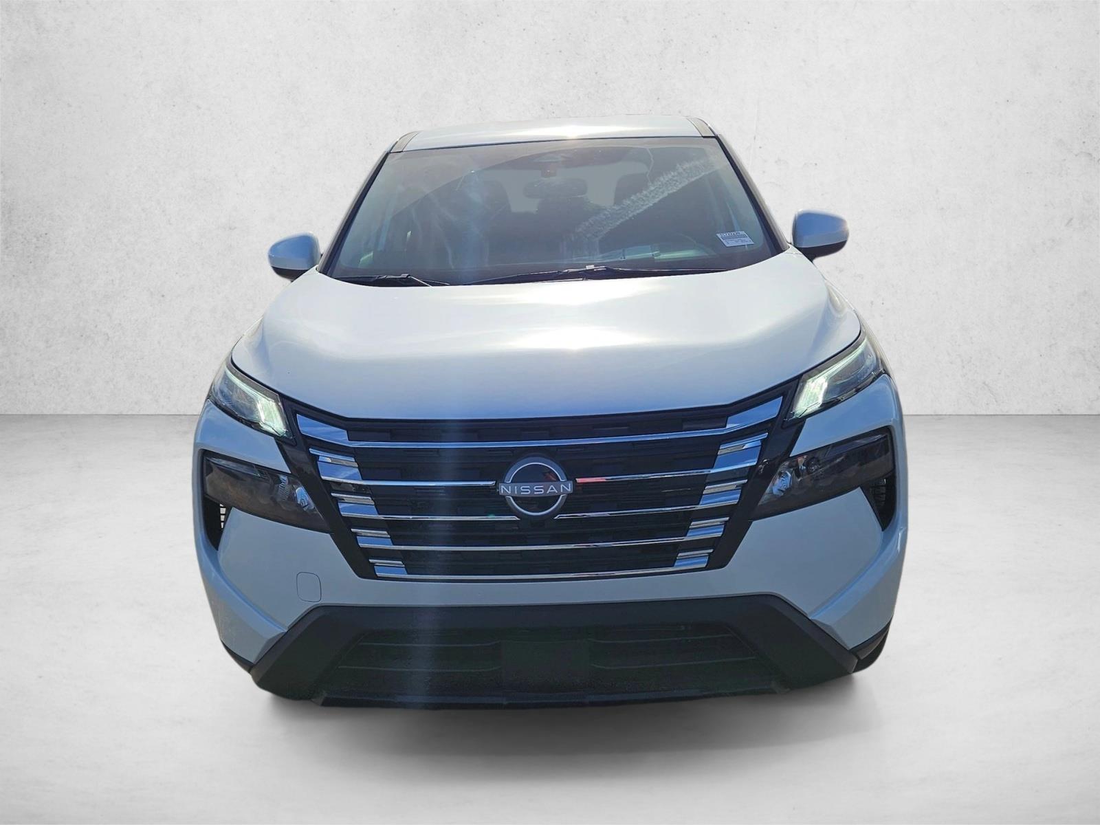 2026 Nissan Rogue SV photo 3