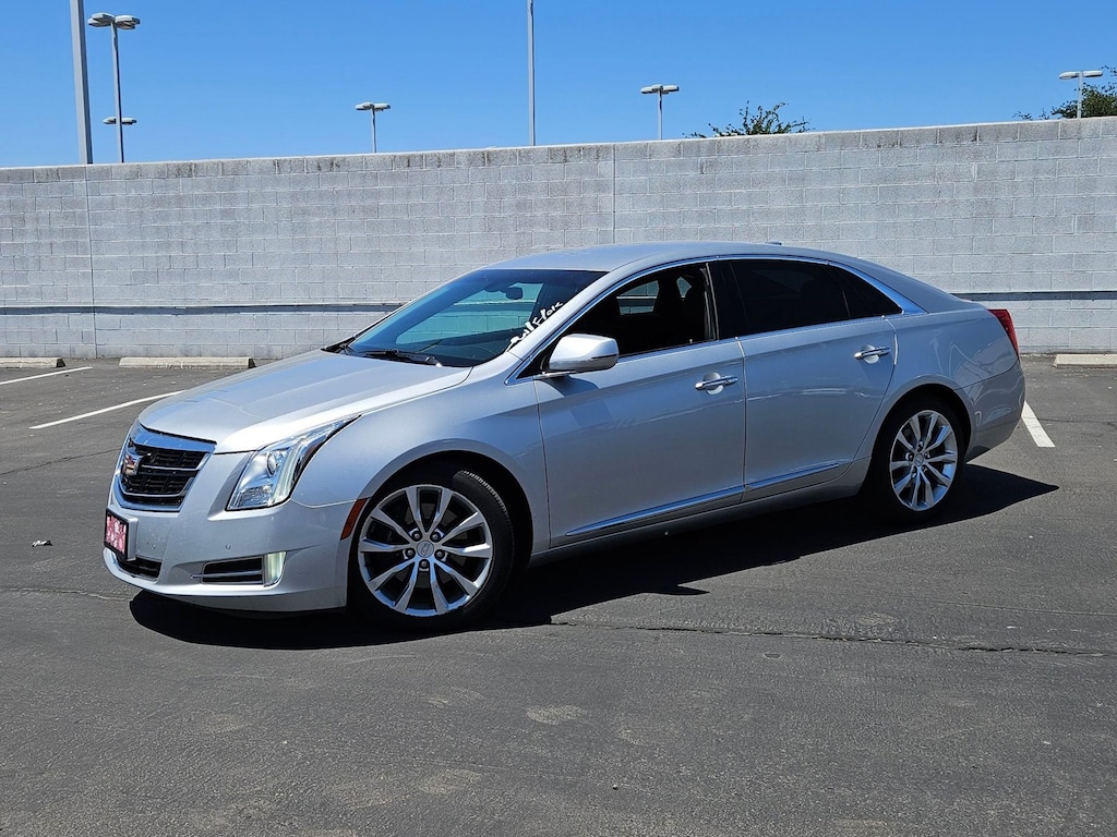 Used 2017 CADILLAC XTS Luxury Sedan