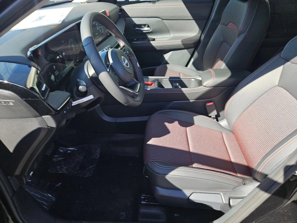 New 2026 Nissan Kicks SR SUV