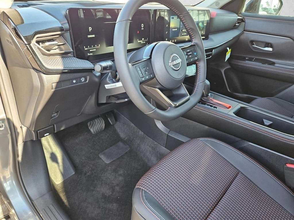 New 2026 Nissan Kicks SR SUV