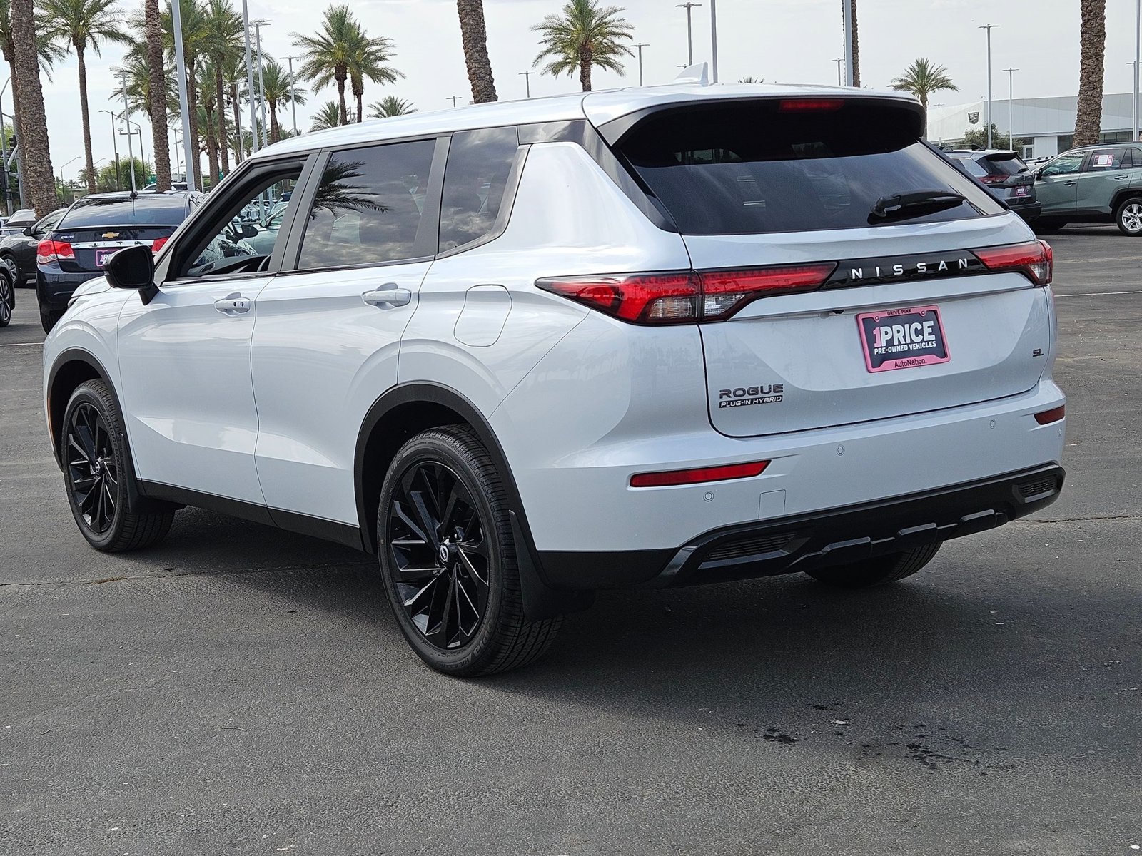 2026 Nissan Rogue Plug-In Hybrid SL - Photo 9