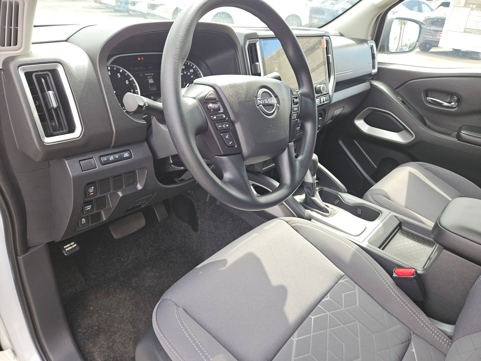 2025 Nissan Frontier SV photo 3