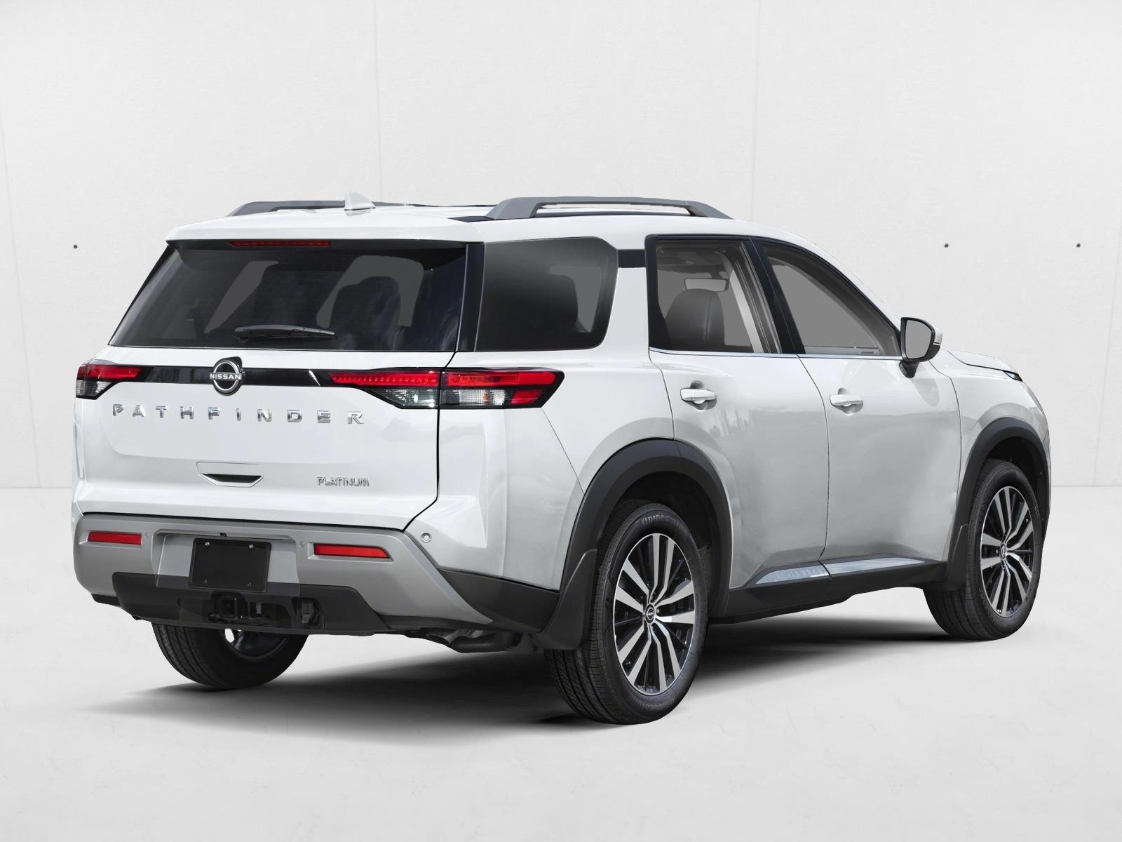 2025 Nissan Pathfinder Platinum photo 2