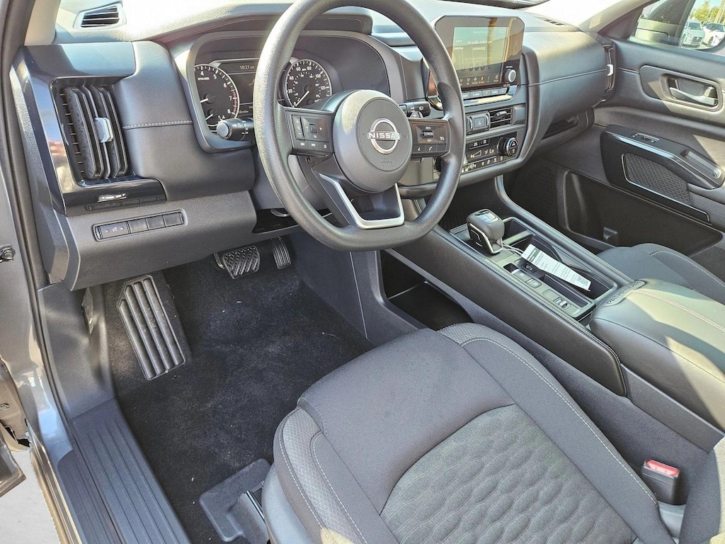 New 2025 Nissan Pathfinder S SUV