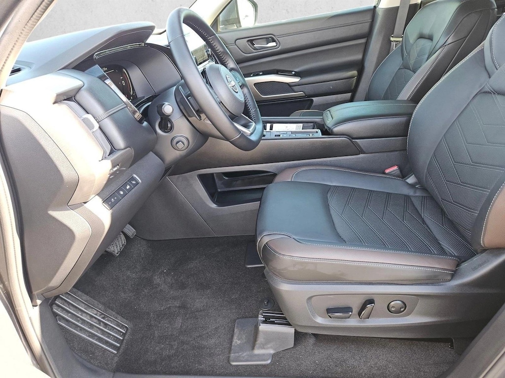 New 2025 Nissan Pathfinder Platinum SUV