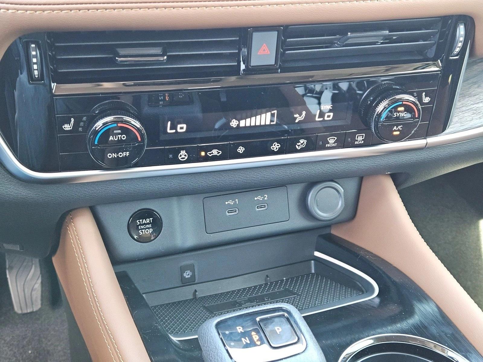 2026 Nissan Rogue Platinum - Photo 14