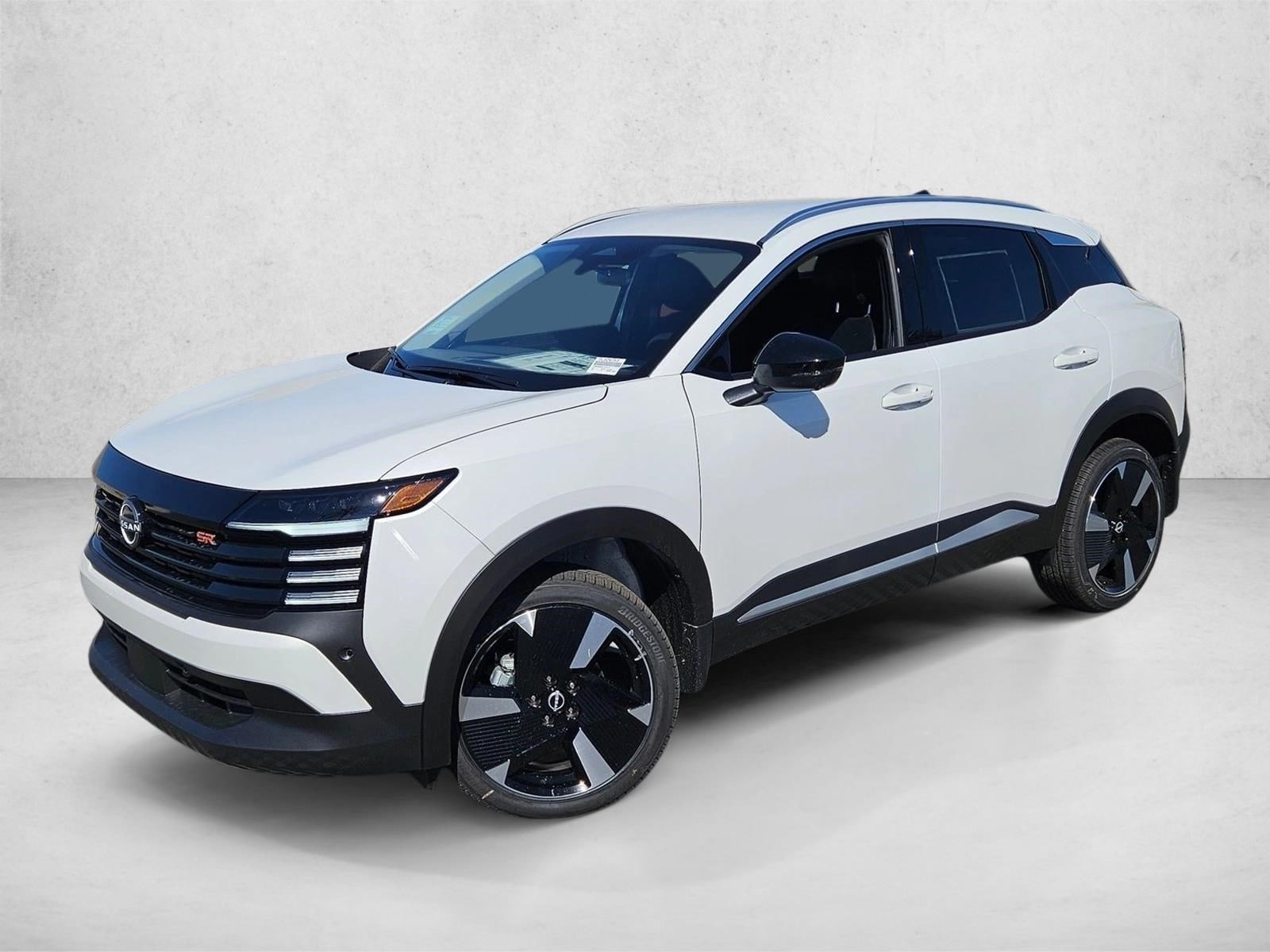 2026 Nissan KICKS SR's photo