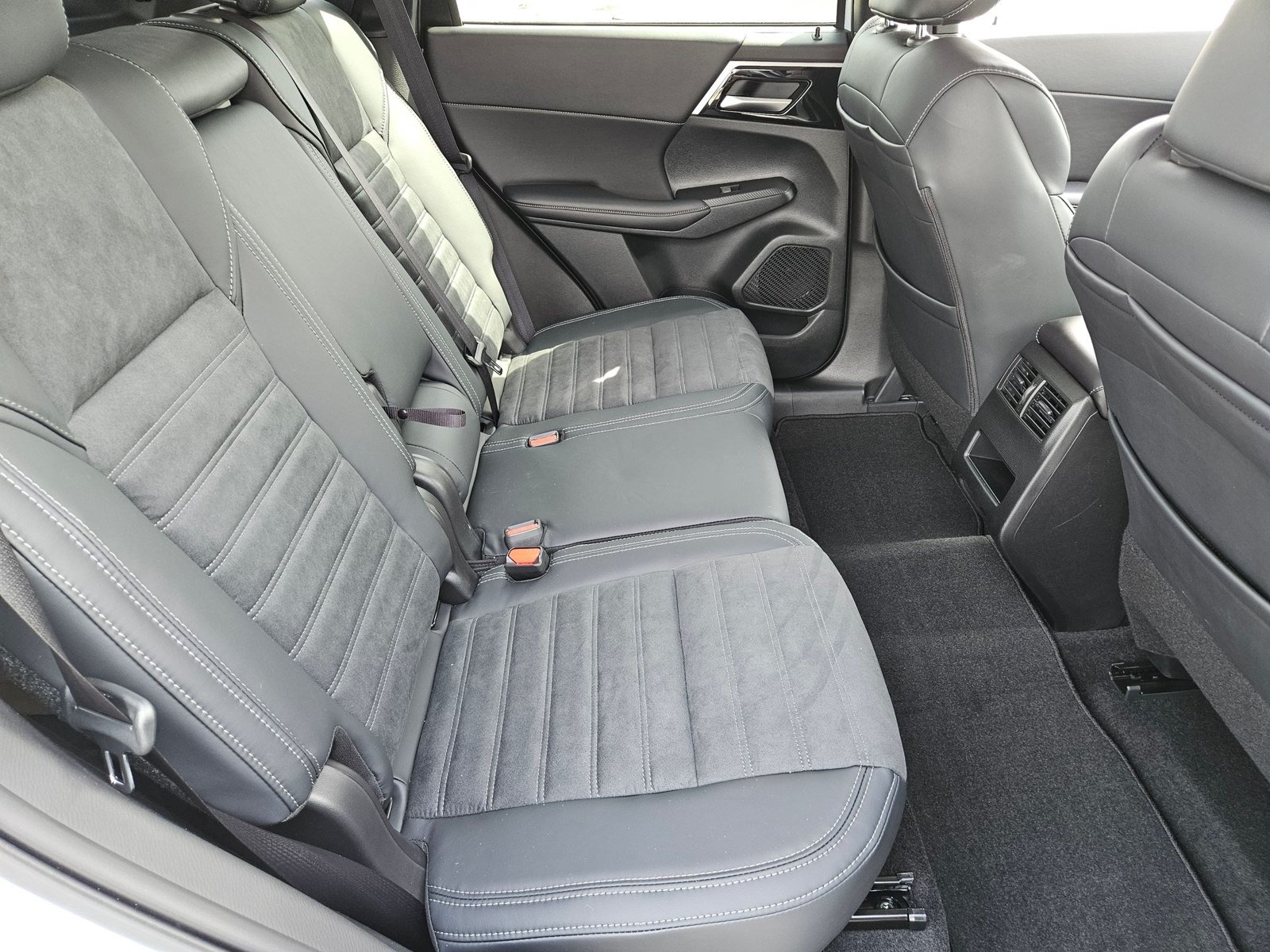2026 Nissan Rogue Plug-In Hybrid SL - Photo 26