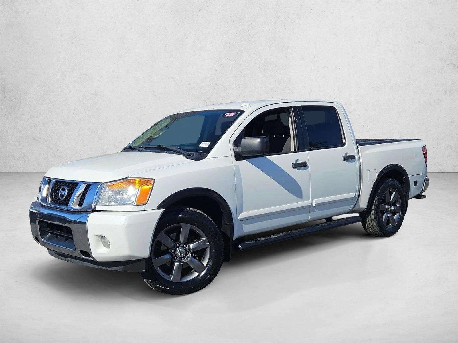 2015 Nissan Titan SV