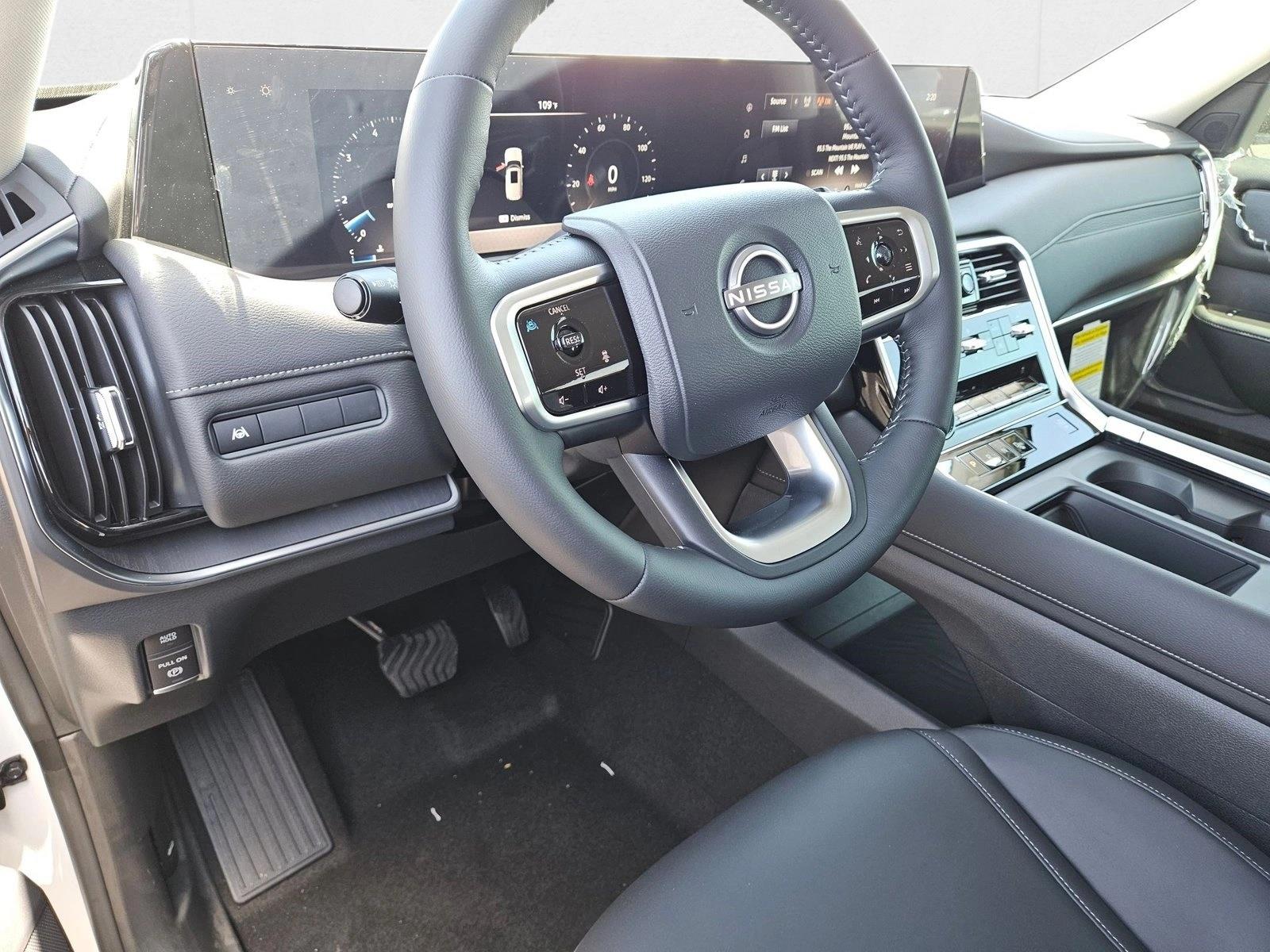 2025 Nissan Armada SV - Photo 10