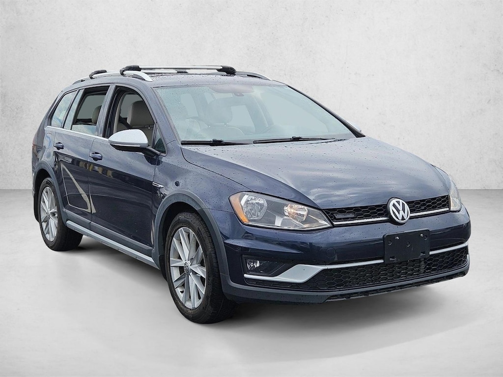 Used 2017 Volkswagen Golf Alltrack SE Wagon
