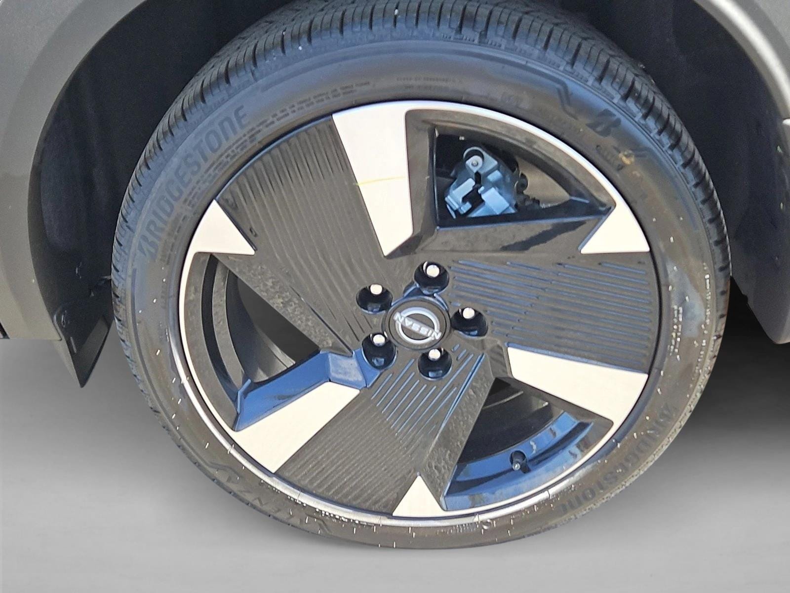 2026 Nissan KICKS SR - Photo 10