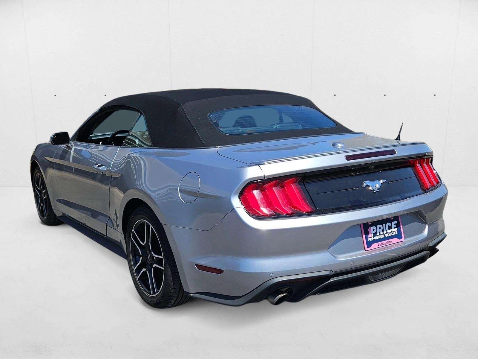 2023 Ford Mustang EcoBoost Premium Convertible photo 3