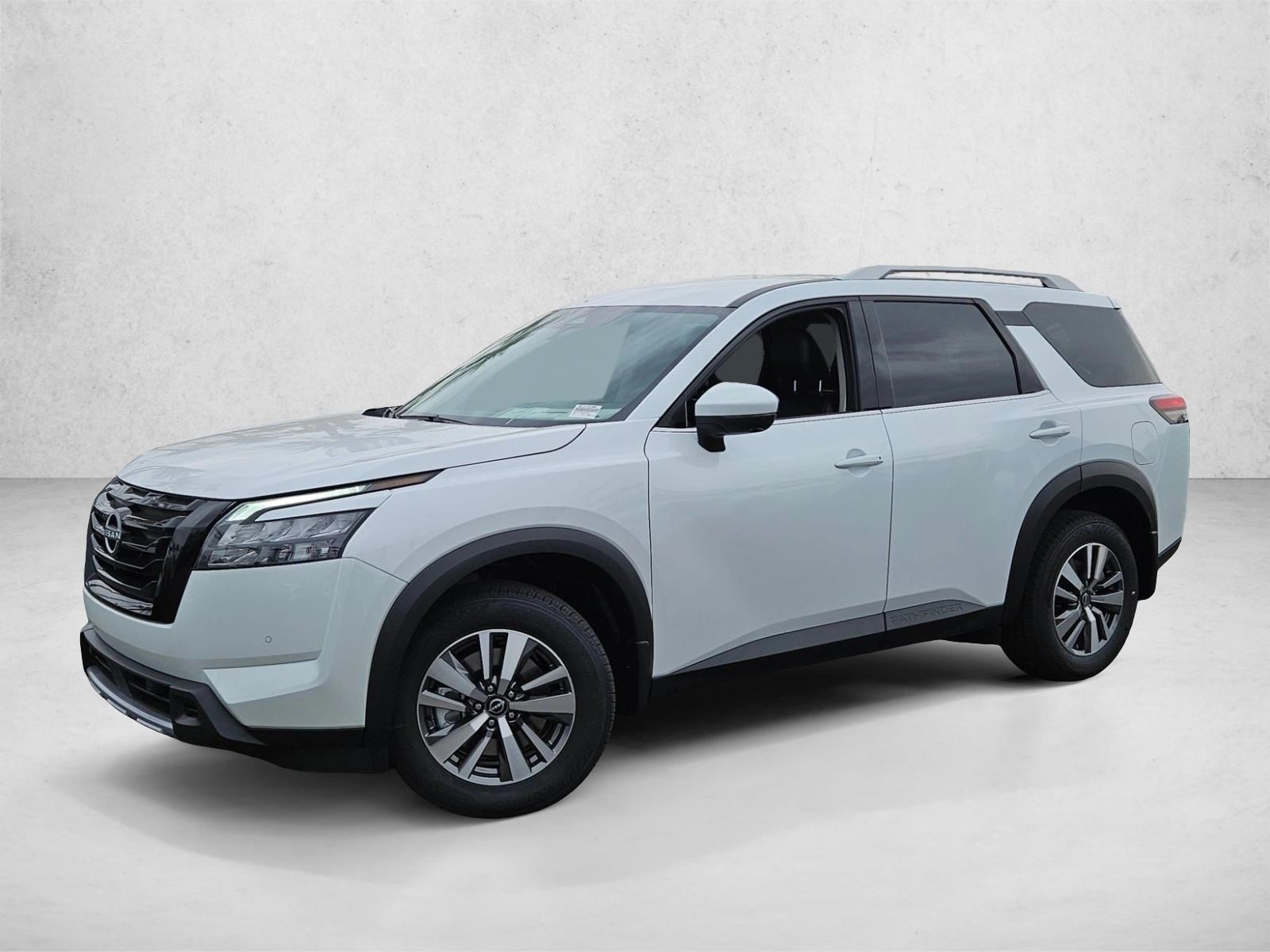 2025 Nissan Pathfinder SL's photo
