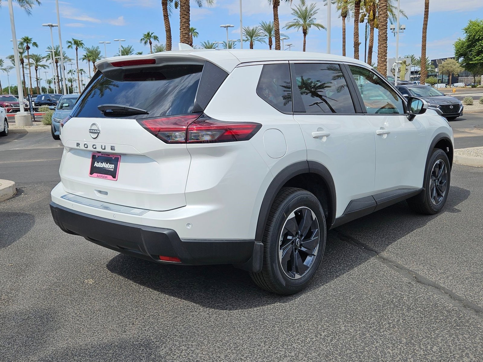 2026 Nissan Rogue SV photo 2