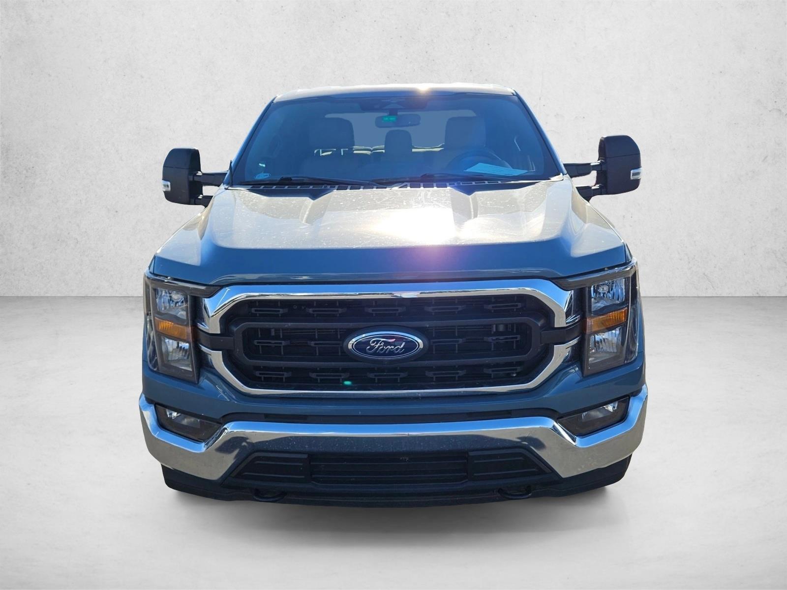 2023 Ford F-150 XLT photo 2