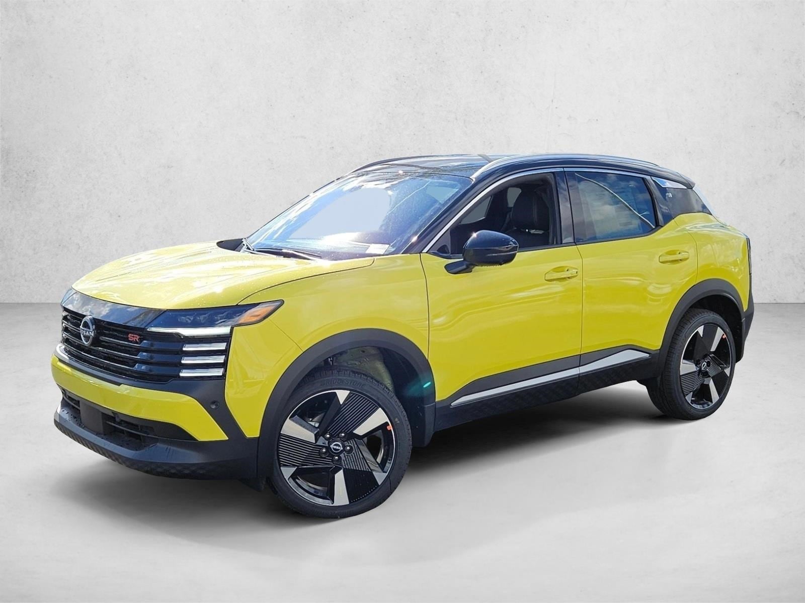 2026 Nissan KICKS SR's photo