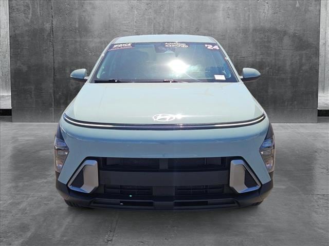 Used 2024 Hyundai Kona SE with VIN KM8HACAB7RU077290 for sale in Chandler, AZ