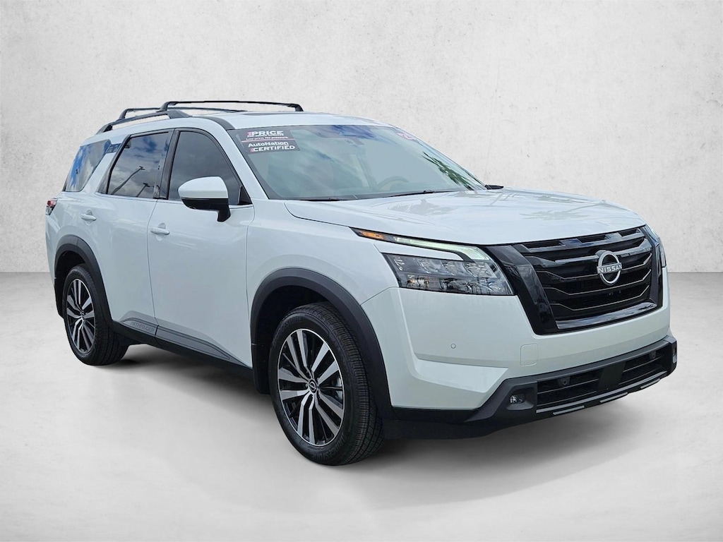 Used 2025 Nissan Pathfinder Platinum SUV