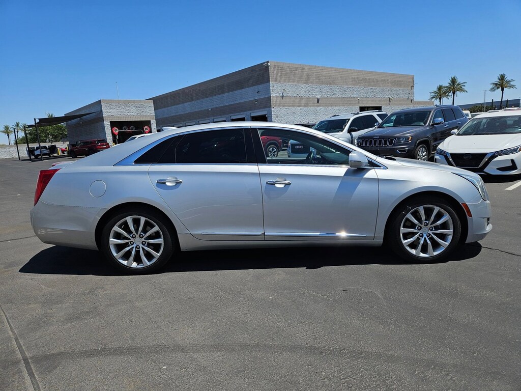 Used 2017 CADILLAC XTS Luxury Sedan