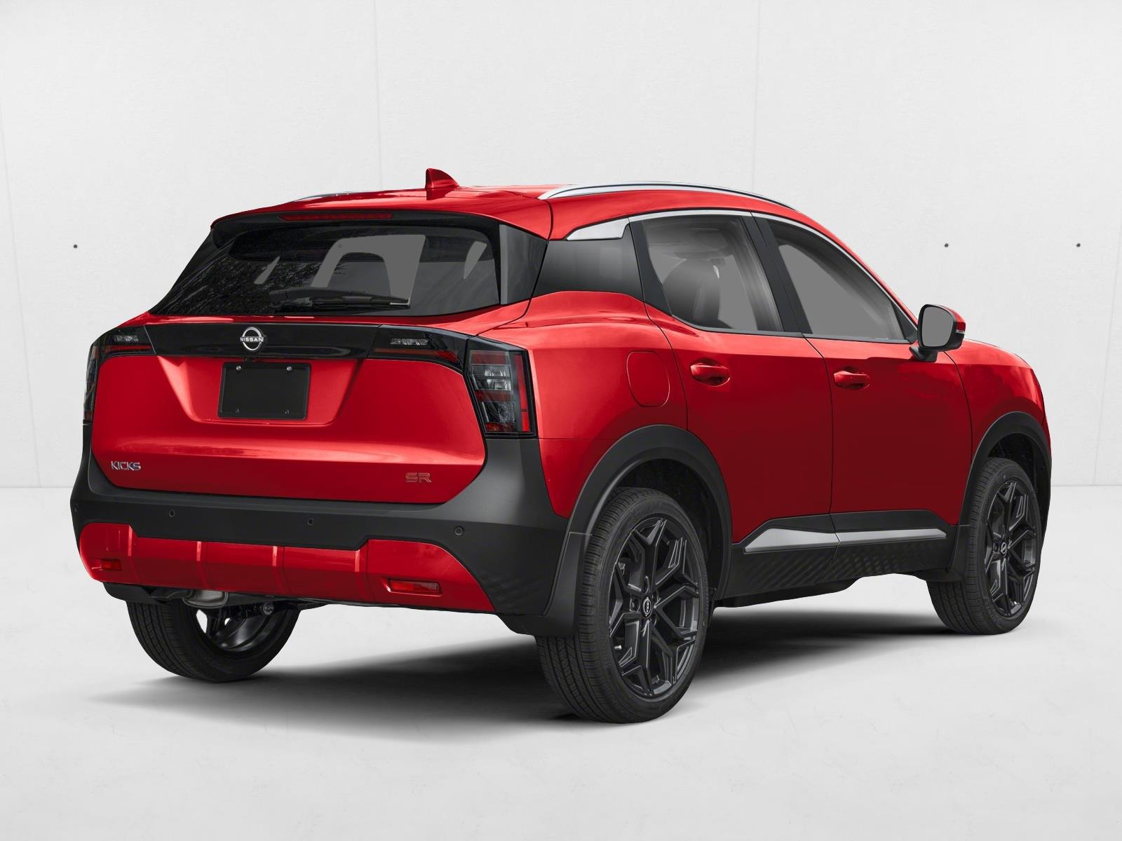 2026 Nissan Kicks SR photo 2