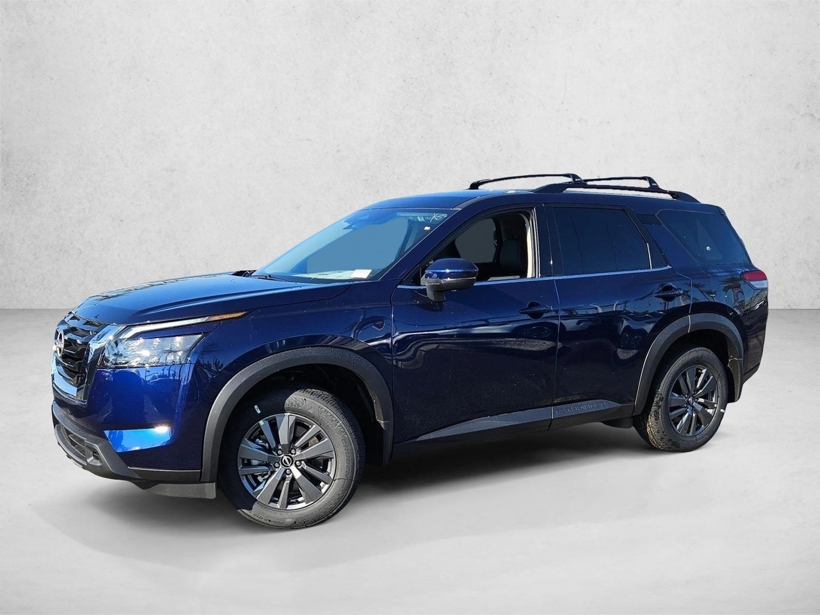 2025 Nissan Pathfinder SV's photo