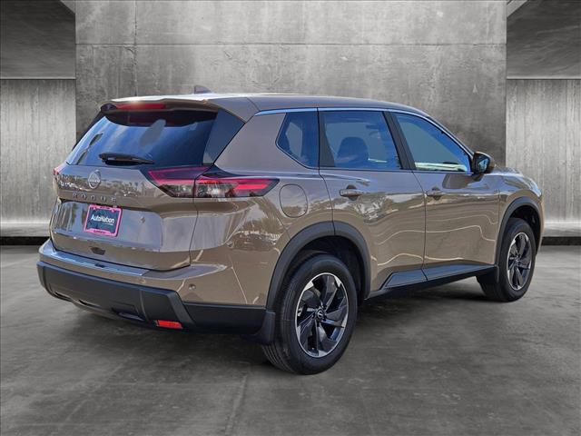 2025 Nissan Rogue SL photo 2