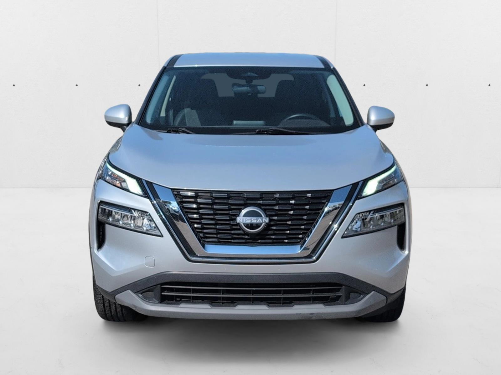 2023 Nissan Rogue SV photo 2
