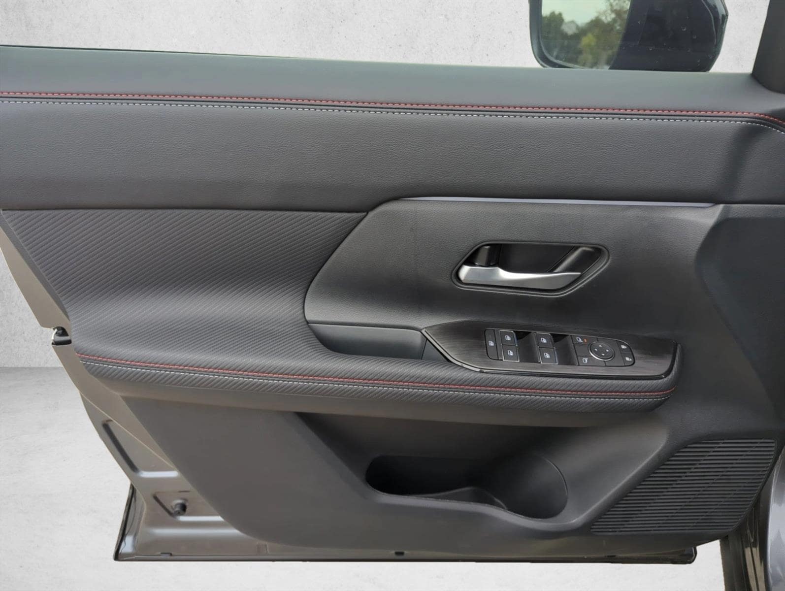 2026 Nissan KICKS SR - Photo 19