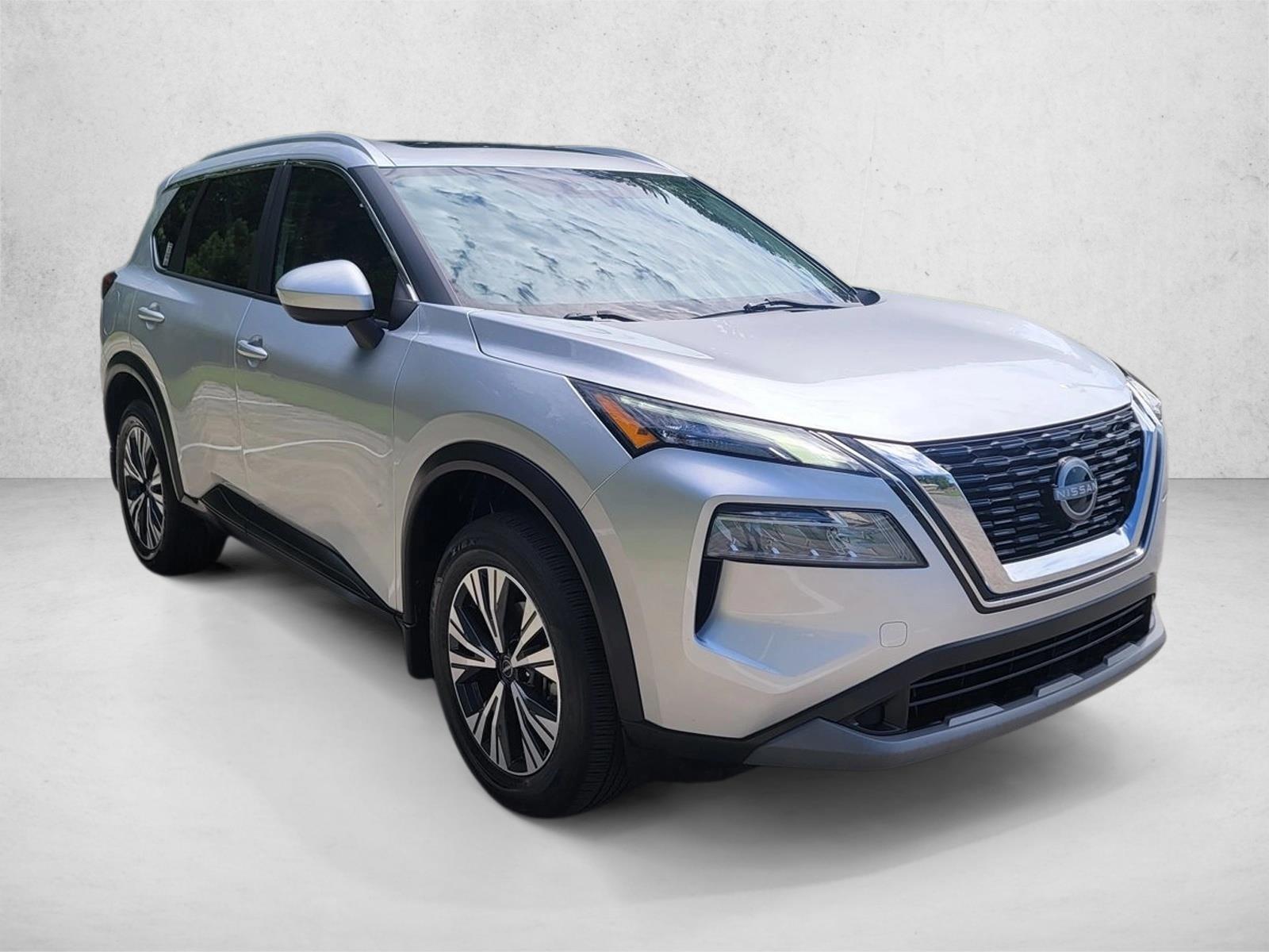 2023 Nissan Rogue SV photo 3