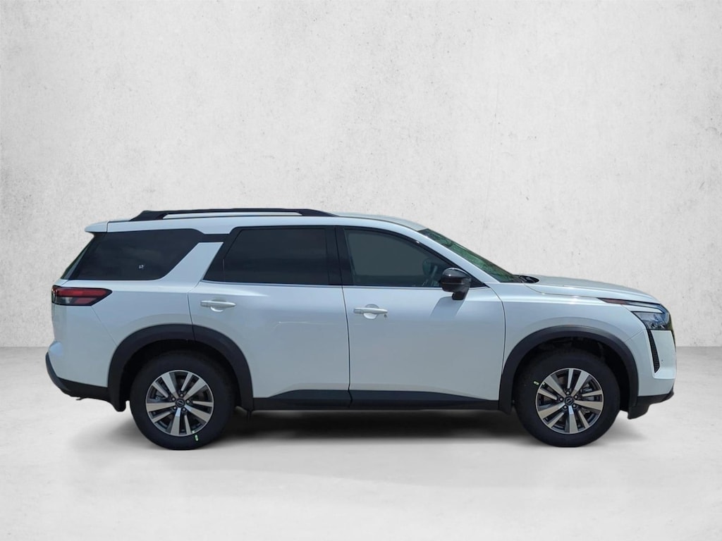New 2026 Nissan Pathfinder SL SUV
