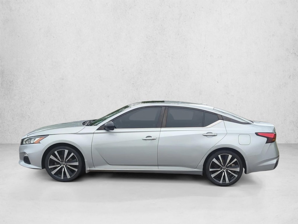 Used 2021 Nissan Altima 2.5 SR 4dr Car