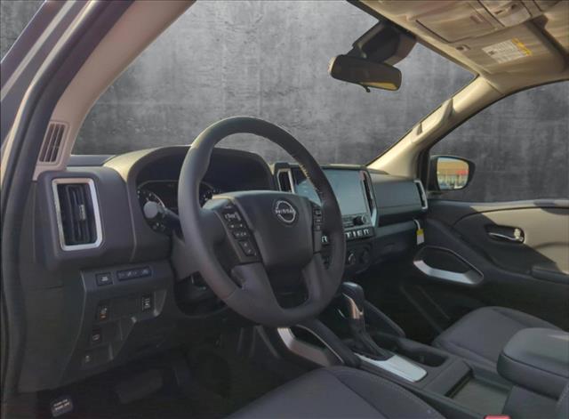 2025 Nissan Frontier SV photo 3