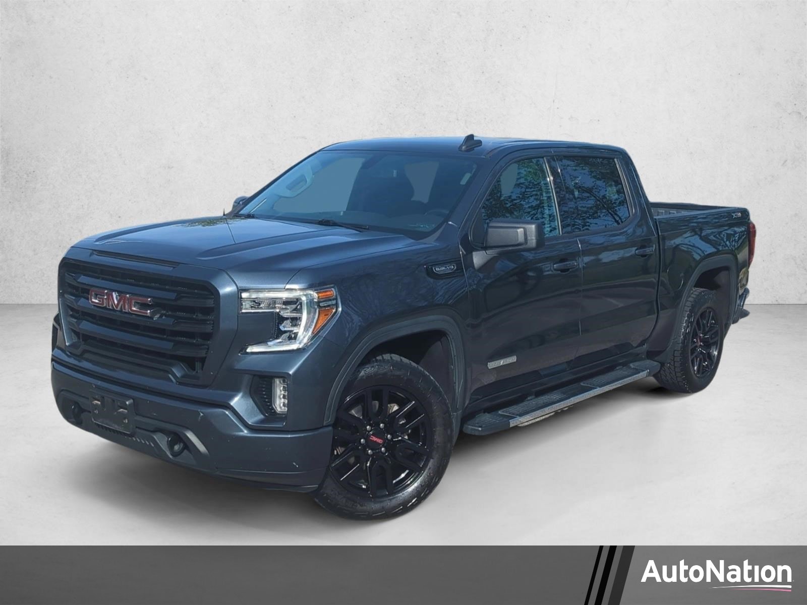 2022 GMC Sierra 4WD Crew Cab Short Box Elevation's photo